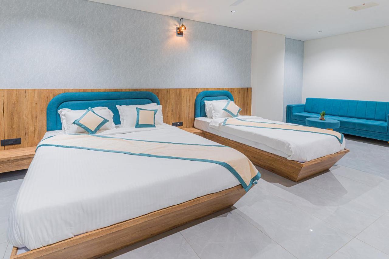 Hotel The Grand Heaven Gandhinagar Ngoại thất bức ảnh